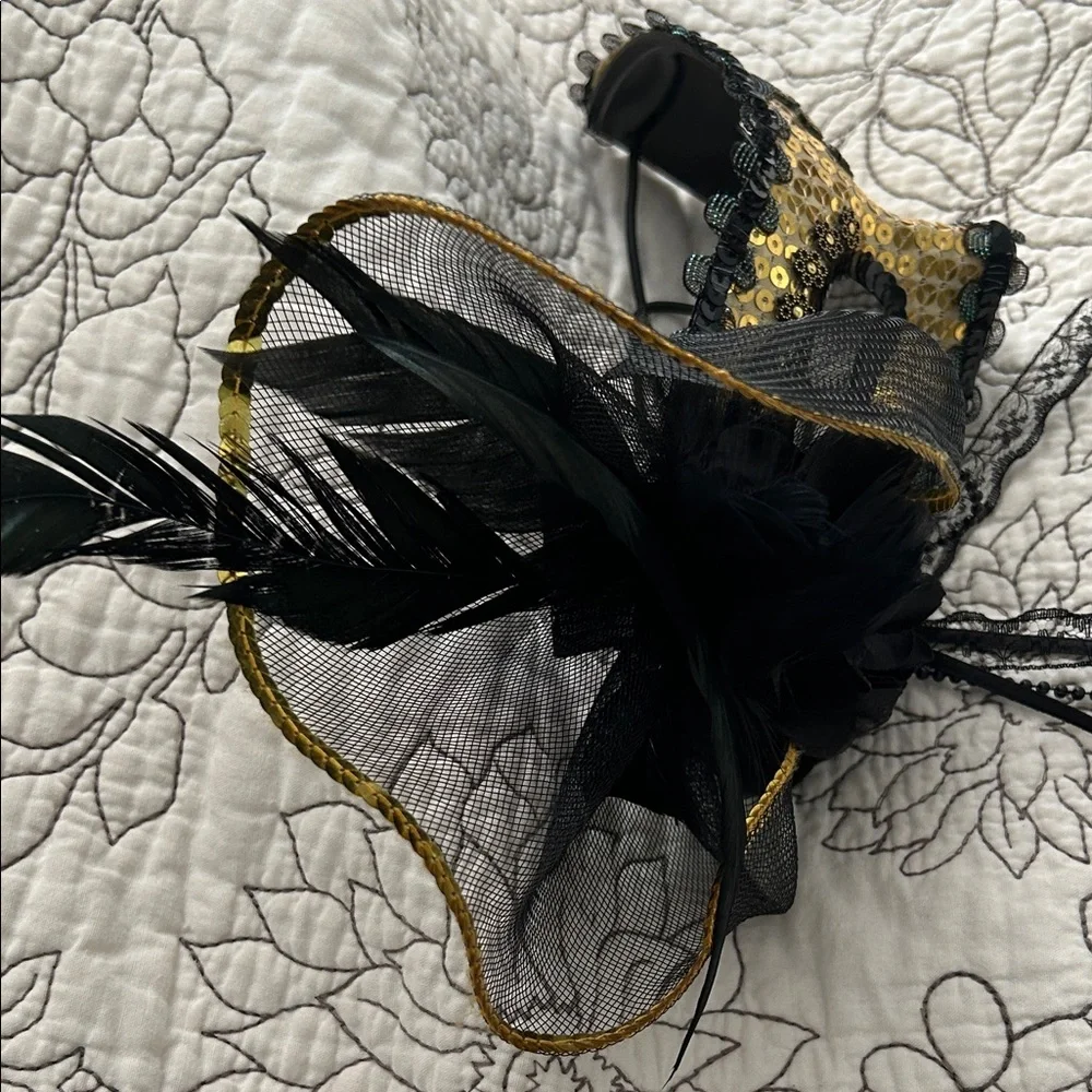 Chic Black and Gold Sequin Masquerade Mask